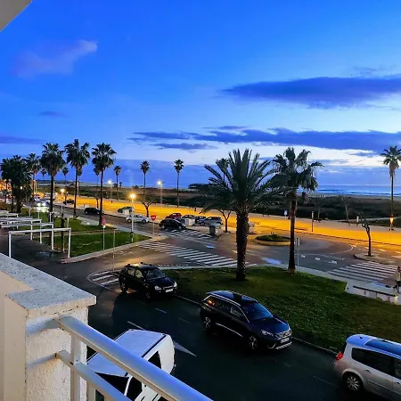 Apartamento Vistamar Primera Linea De Playa Y Centrico