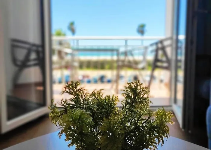 Apartamento Vistamar Primera Linea De Playa Y Centrico *